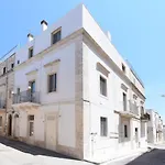 Borgo Diaz * 치스테르니노