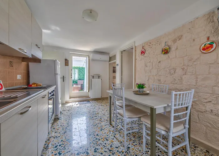 Borgo Diaz * Cisternino